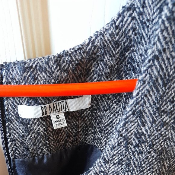 NEW BB Dakota Wool and Leateher Dress Size 6 - Picture 3 of 10